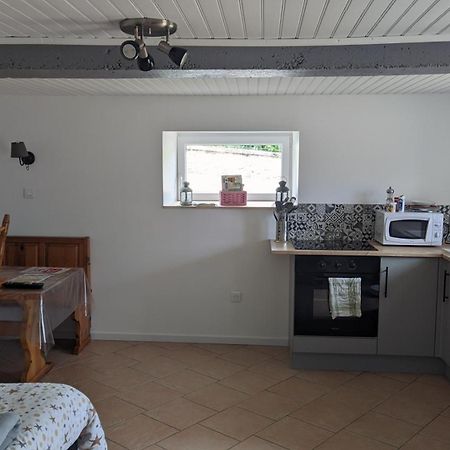Studio A La Campagne Dans Corps De Ferme Renovee Chancey Room photo